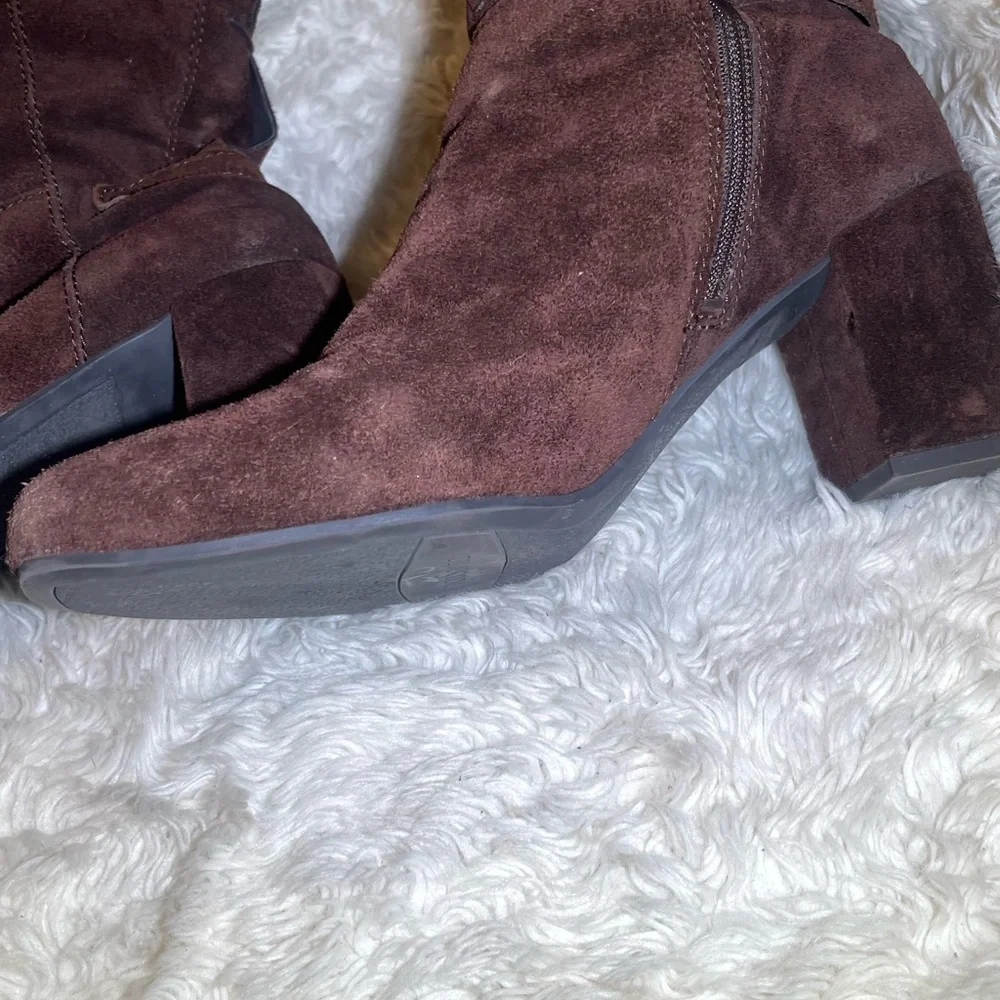 Franco sarto women’s Brown Suede Knee-High Boots size 10